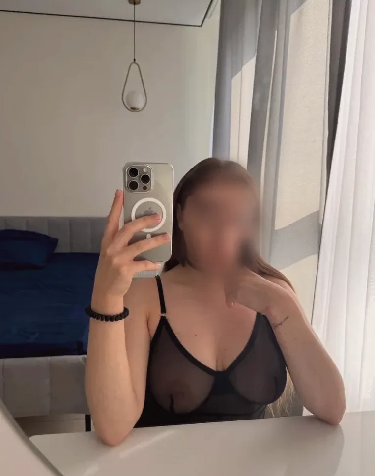 Merve, 23